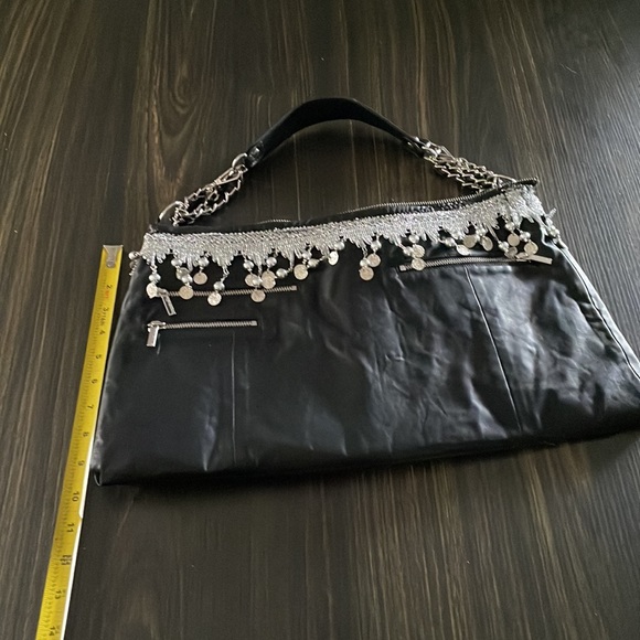 Handbag - Picture 2 of 9